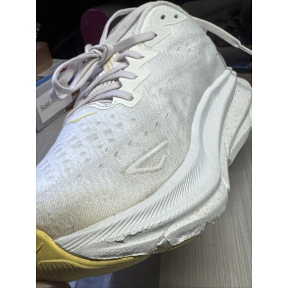 HOKA ONE ONE Clifton 9 Wide Lace-Up White Low Top Men/ Women  Sneaker main image 4